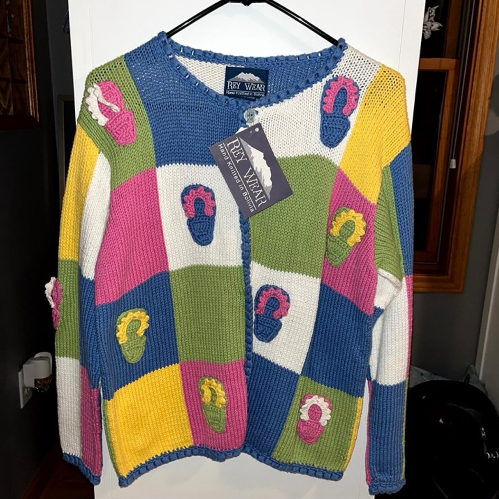 NWT Rey Wear Hand Knitted Cardigan Sweater Vintage - made in Bolivia